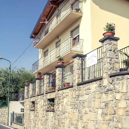 Couette-café Tina Monte Isola